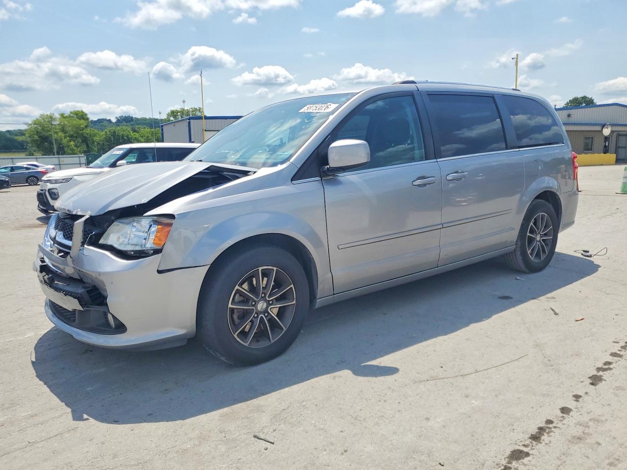 2C4RDGCG8HR847993 · 2017 DODGE GRAND CARAVAN