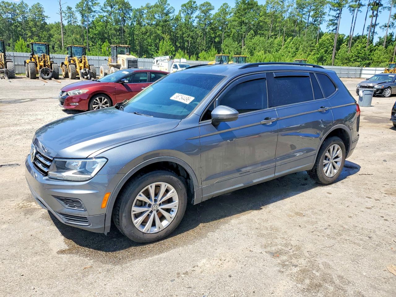 3VV1B7AX6LM112078 · 2020 VOLKSWAGEN TIGUAN