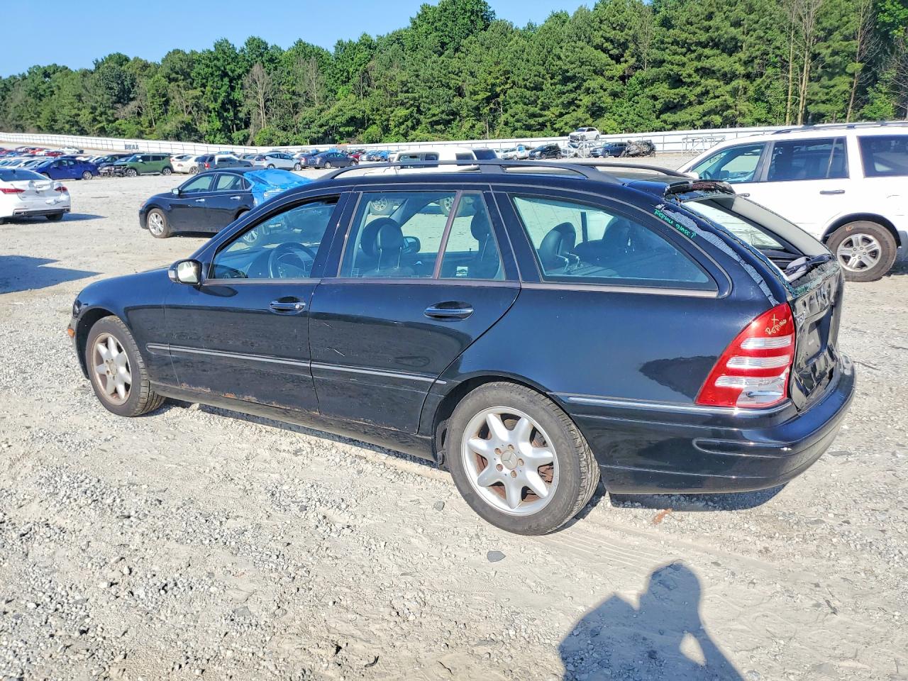WDBRH81JX3F383855 · 2003 MERCEDES-BENZ C · 2/12