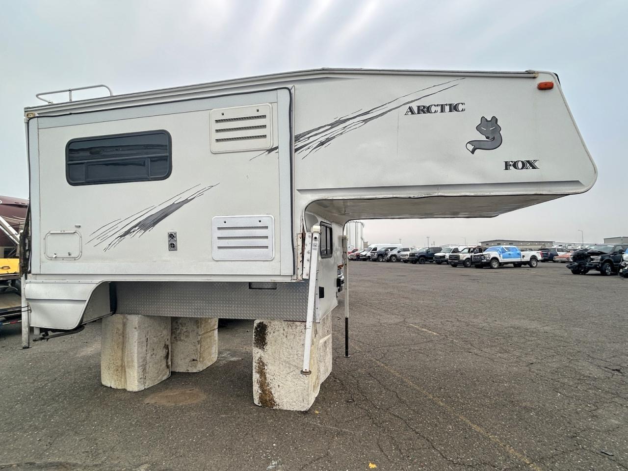 1NCA990S730102623 · 2003 ARCTIC FOX UNKNOWN · 9/10