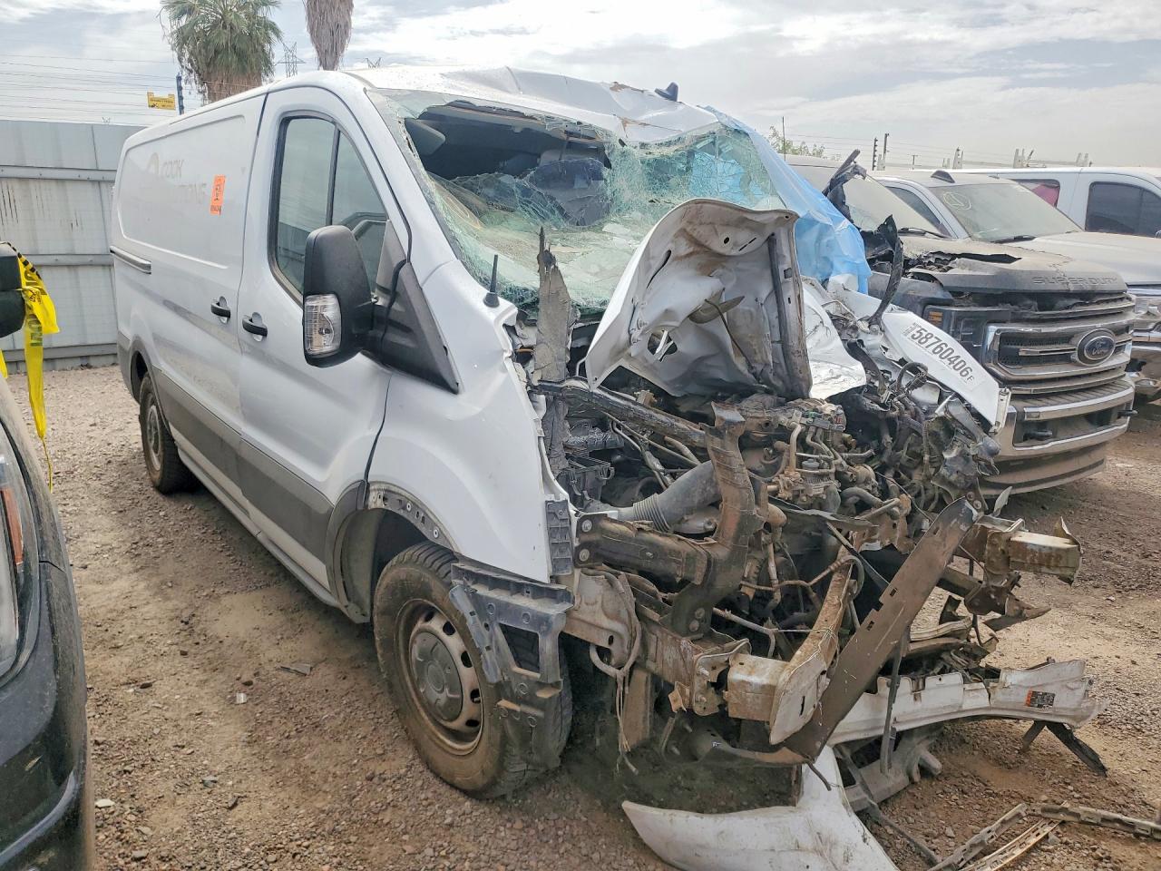 1FTYE1Y82NKA85861 · 2022 FORD TRANSIT · 4/13