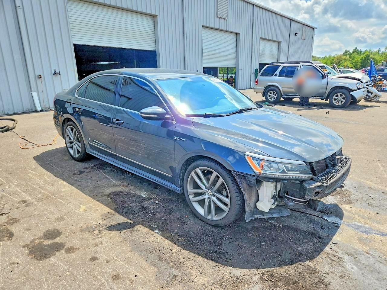 1VWDT7A33HC075227 · 2017 VOLKSWAGEN PASSAT · 4/12