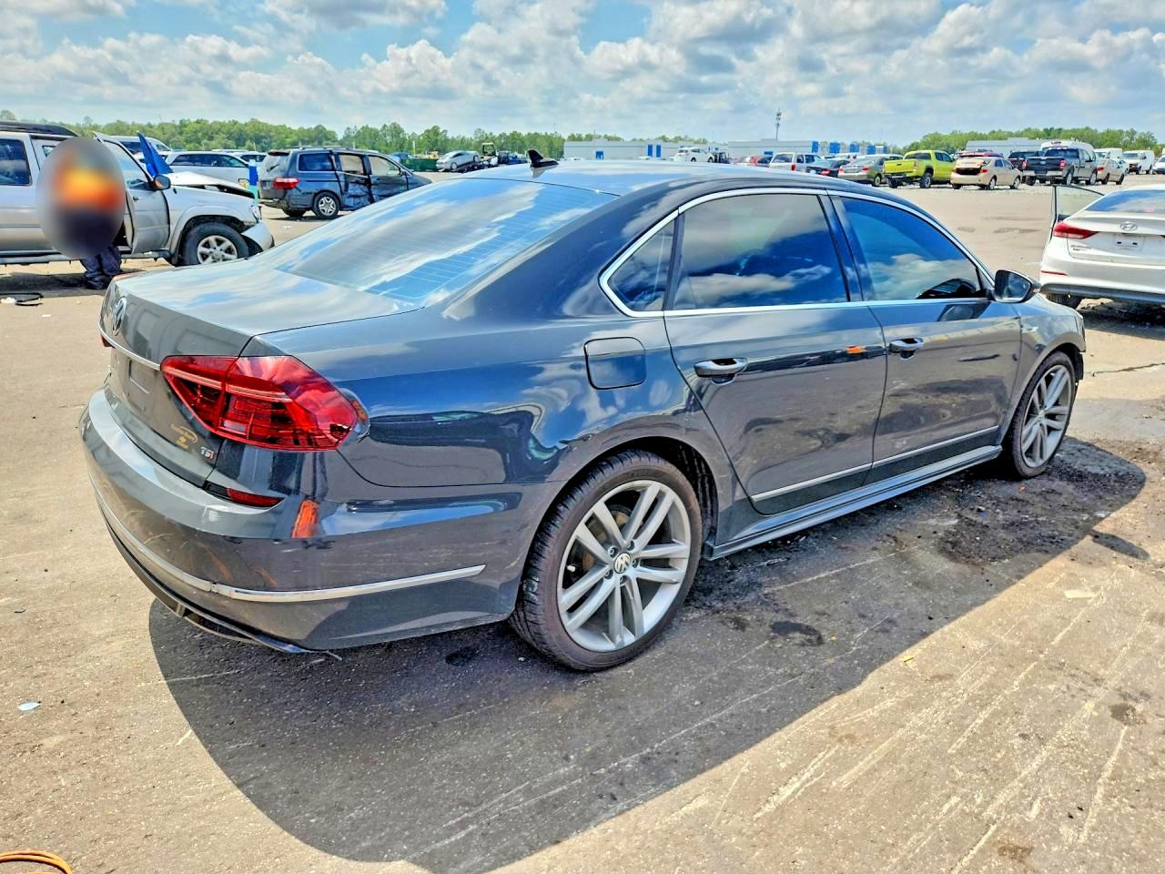 1VWDT7A33HC075227 · 2017 VOLKSWAGEN PASSAT · 3/12