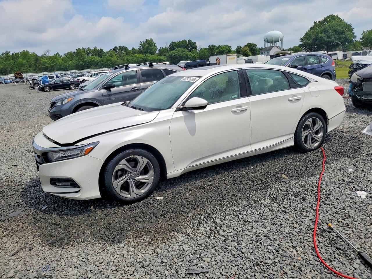 1HGCV1F42JA141504 · 2018 HONDA ACCORD