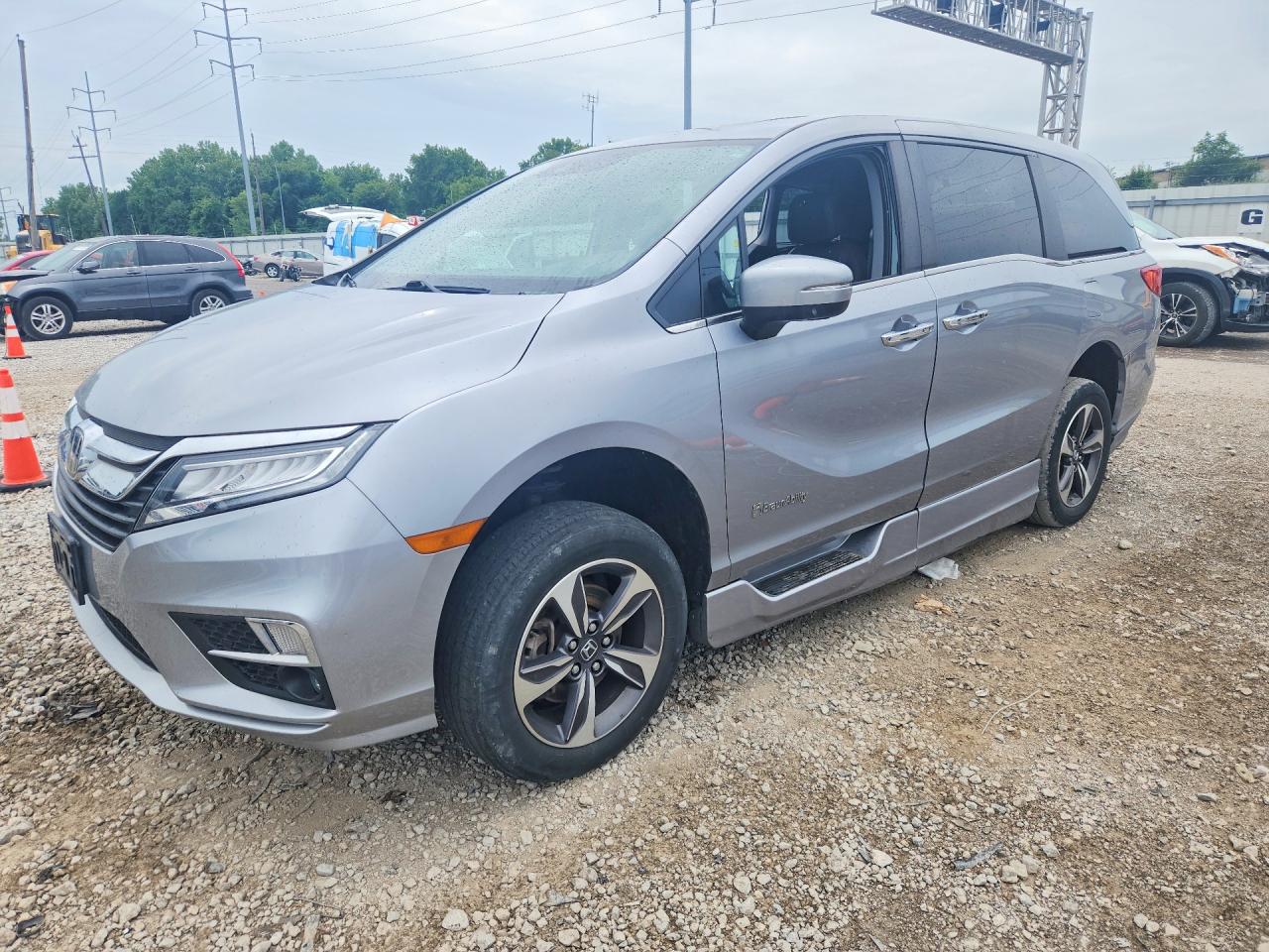 5FNRL6H87KB093924 · 2019 HONDA ODYSSEY