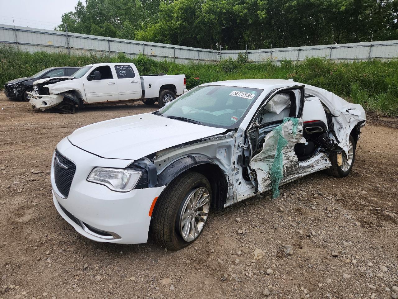 2C3CCAAG1LH245982 · 2020 CHRYSLER 300