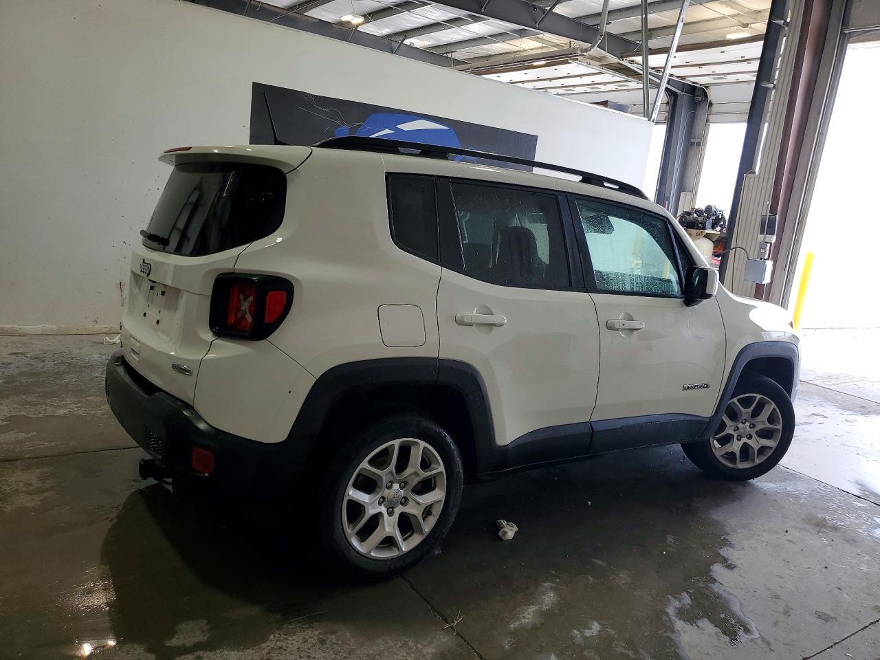 ZACCJBBB0JPJ32477 · 2018 JEEP RENEGADE · 3/13