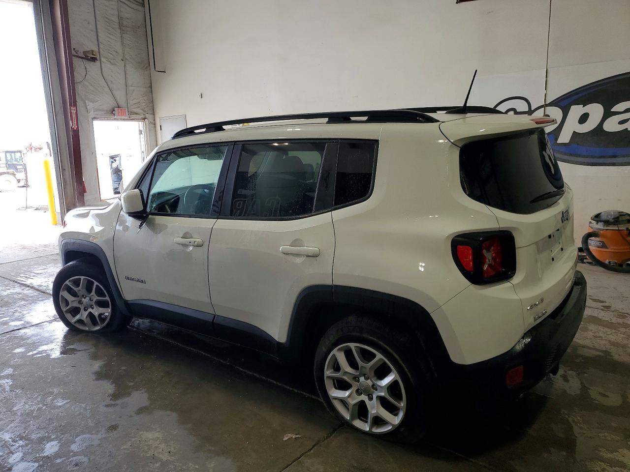ZACCJBBB0JPJ32477 · 2018 JEEP RENEGADE · 2/13