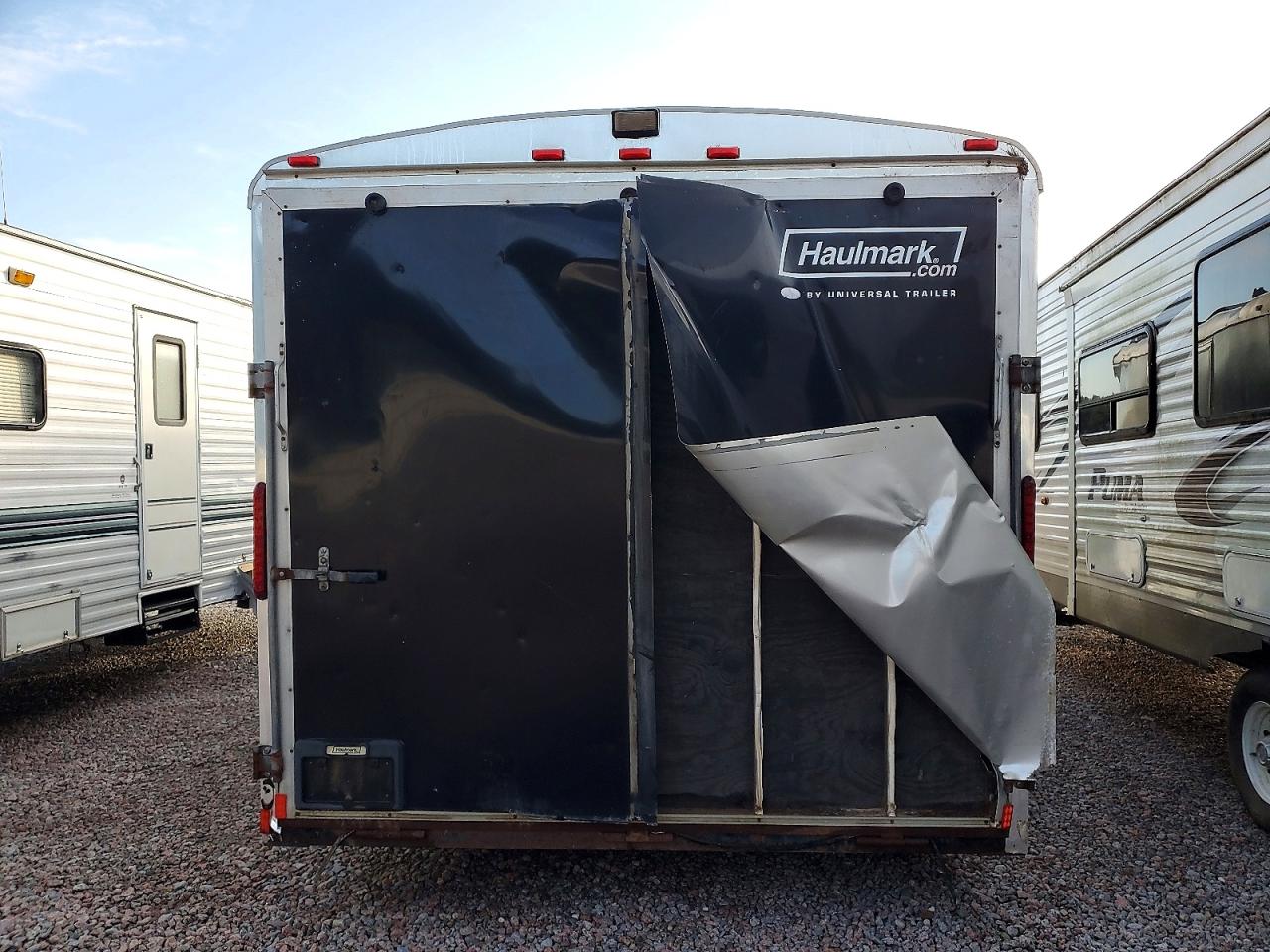 16HGB2426BH185845 · 2011 HAUL MARK IND TRAILER · 5/10