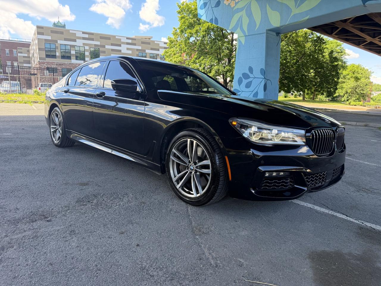 WBA7F2C56K8240643 · 2019 BMW 750I