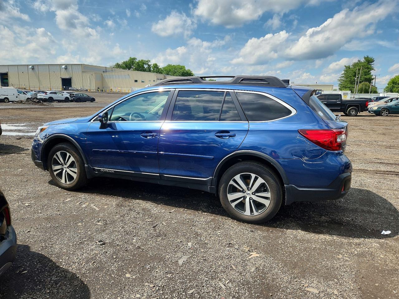 4S4BSANC1K3305757 · 2019 SUBARU OUTBACK · 2/12