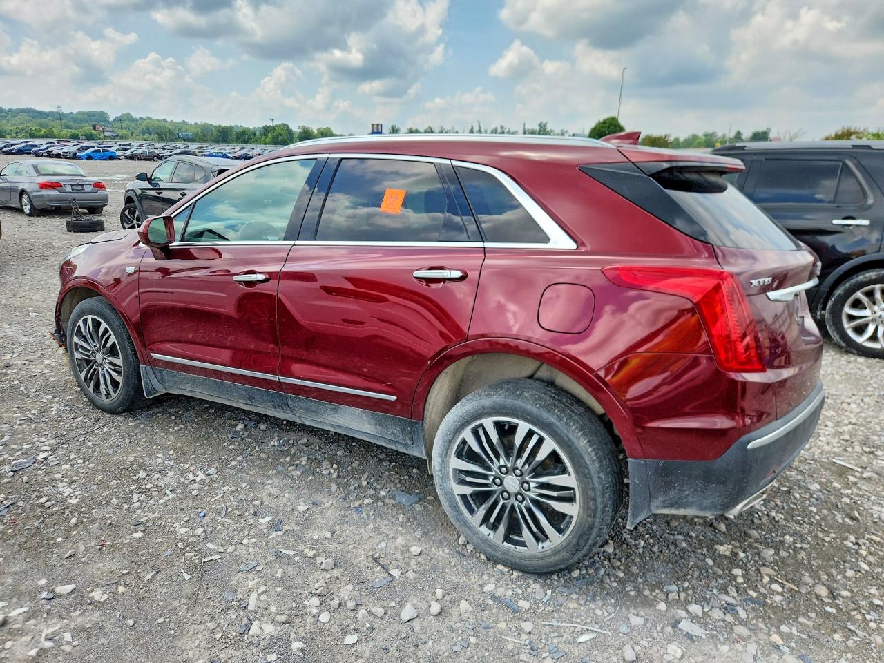 1GYKNCRS6HZ100847 · 2017 CADILLAC XT5 · 2/13