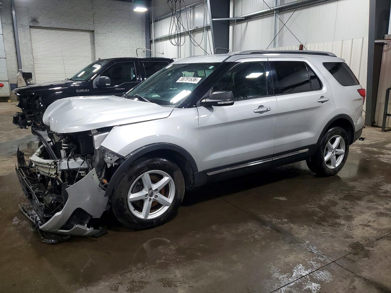 1FM5K8D88KGB48689 · 2019 FORD EXPLORER