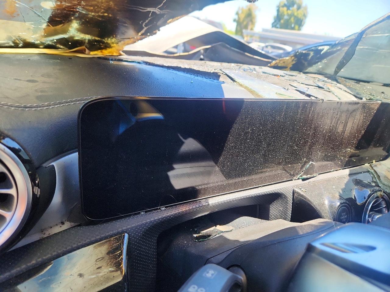 W1K5J5DBXMN208610 · 2021 MERCEDES-BENZ CLA · 9/13