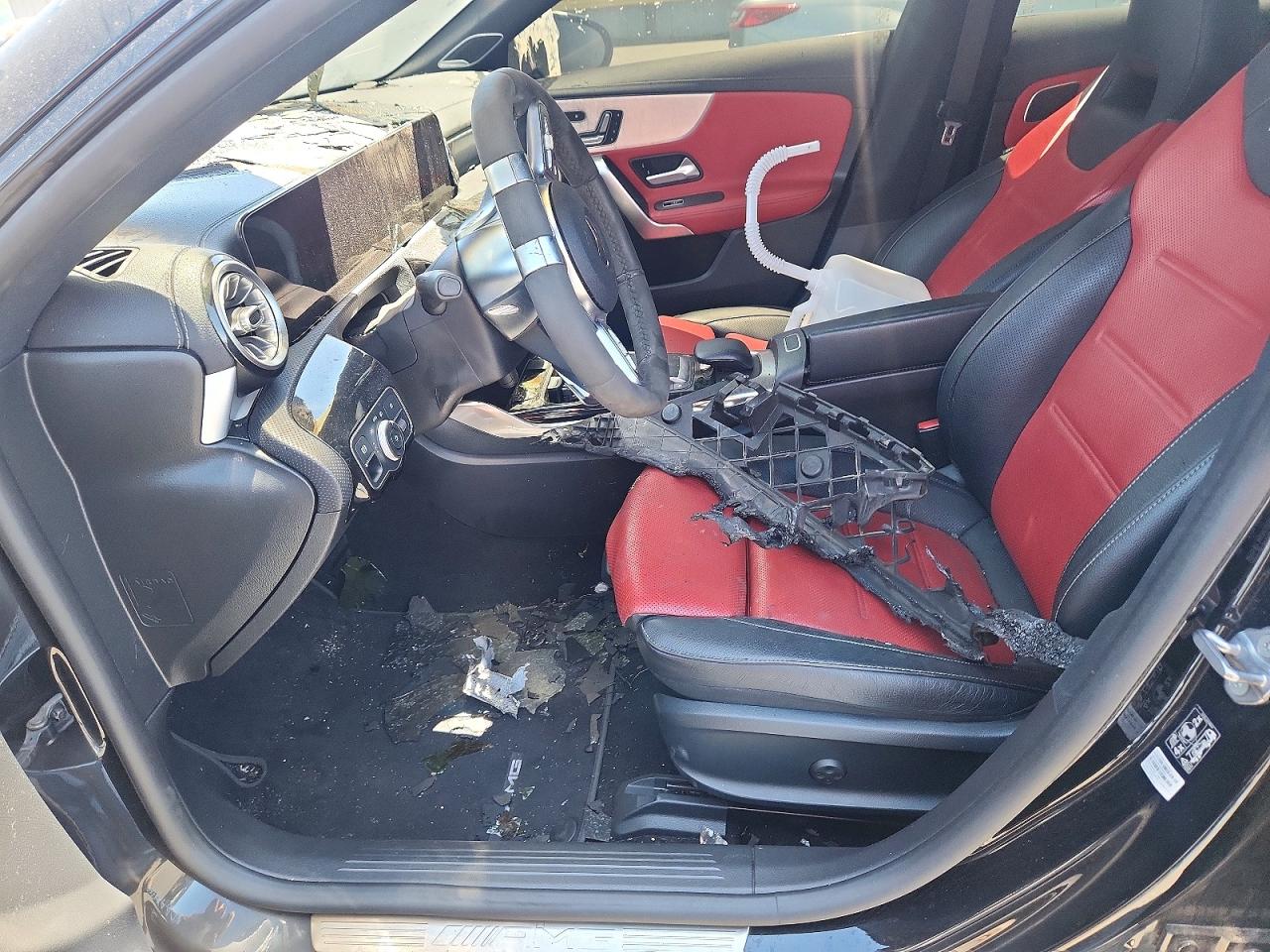 W1K5J5DBXMN208610 · 2021 MERCEDES-BENZ CLA · 7/13