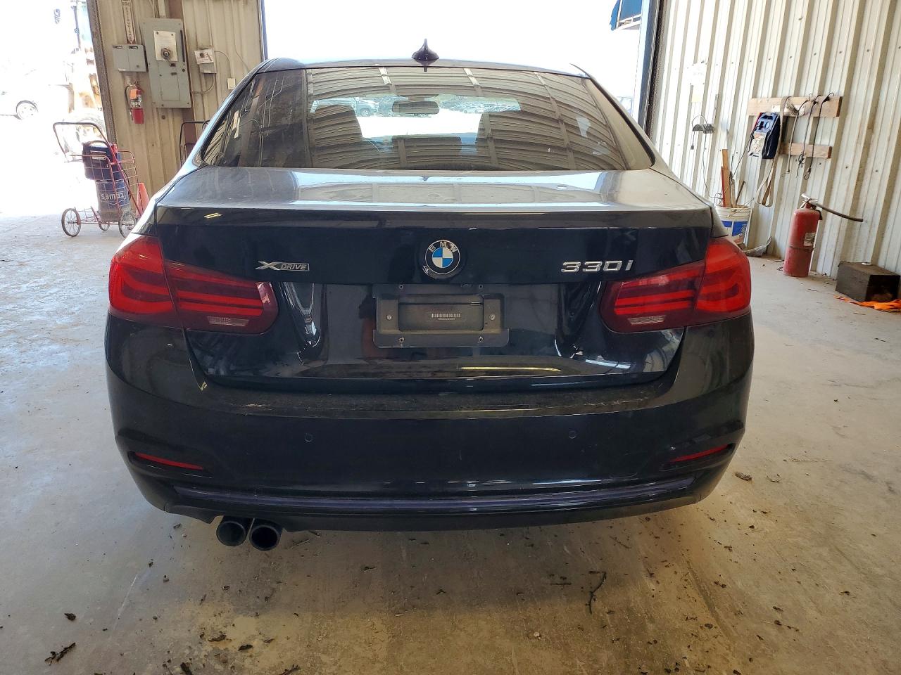 WBA8D9C50JEM32849 · 2018 BMW 330 · 6/12