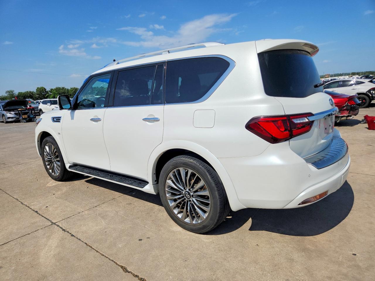 JN8AZ2NF0K9687938 · 2019 INFINITI QX80 · 2/13