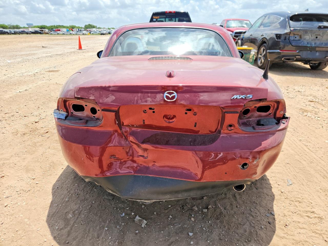 JM1NC2PF5D0229363 · 2013 MAZDA MX-5 MIATA · 6/12