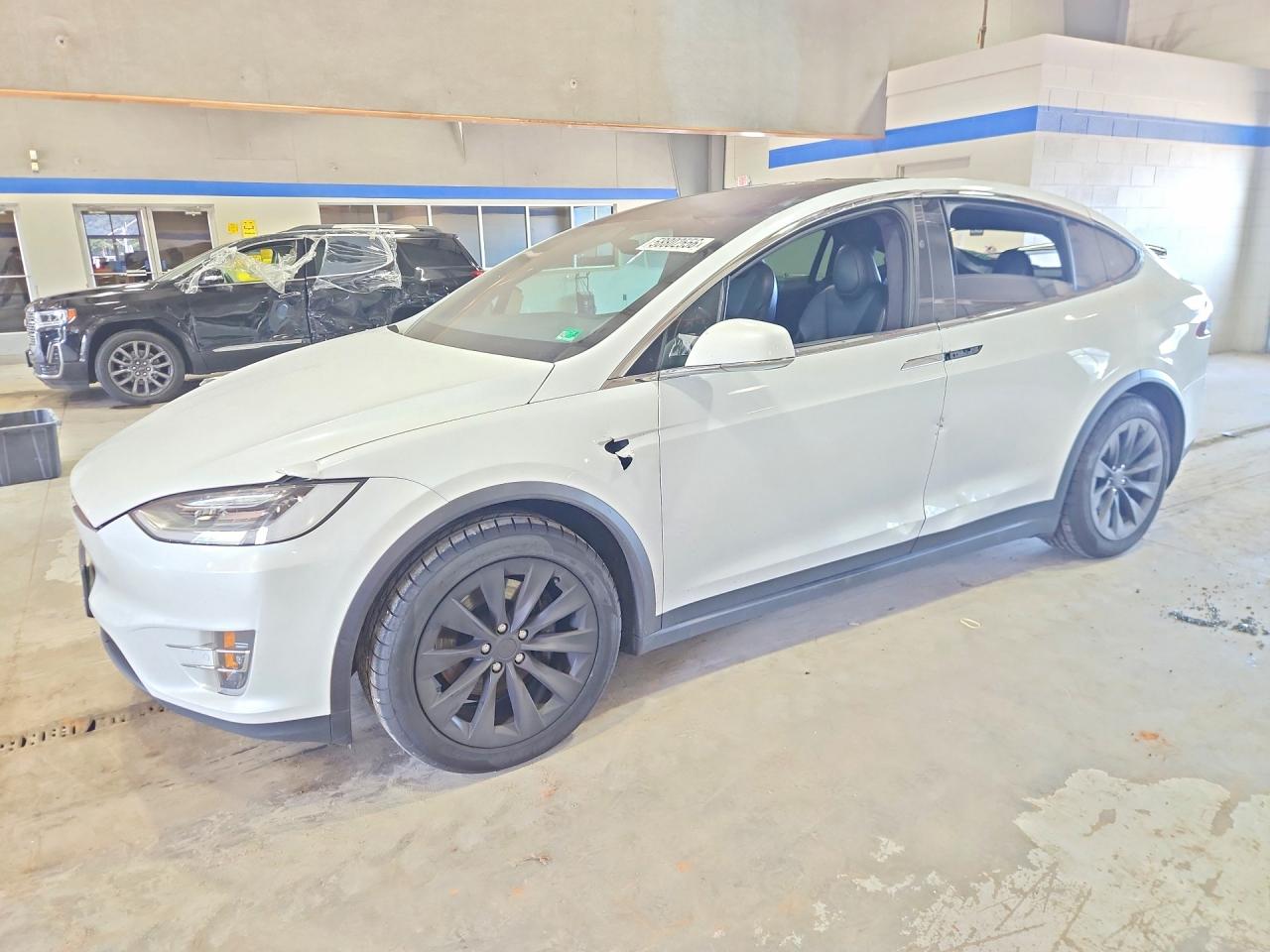 5YJXCDE25LF300470 · 2020 TESLA MODEL X