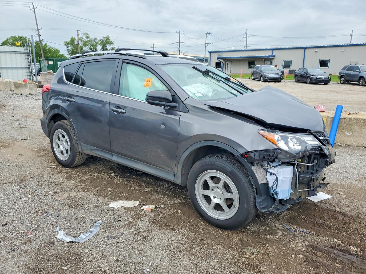 2T3BFREV7FW310120 · 2015 TOYOTA RAV4 · 4/13