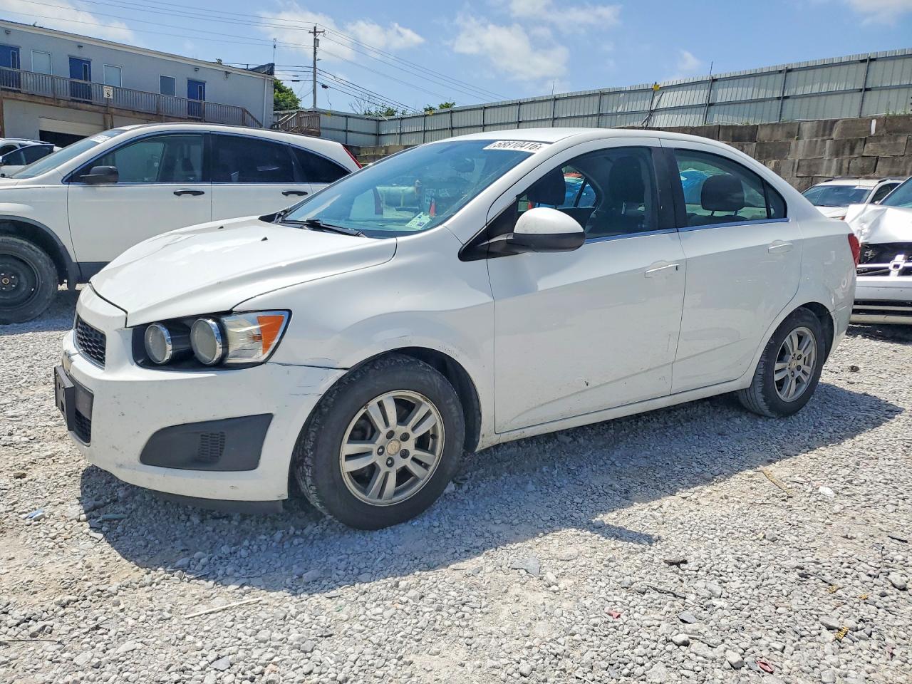 1G1JC5SH0G4182841 · 2016 CHEVROLET SONIC