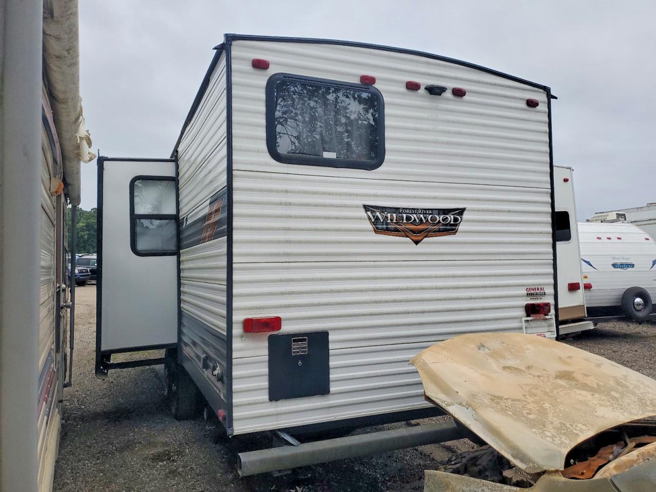 4X4TWDB20NA274389 · 2022 FOREST RIVER WILDWOOD · 3/10