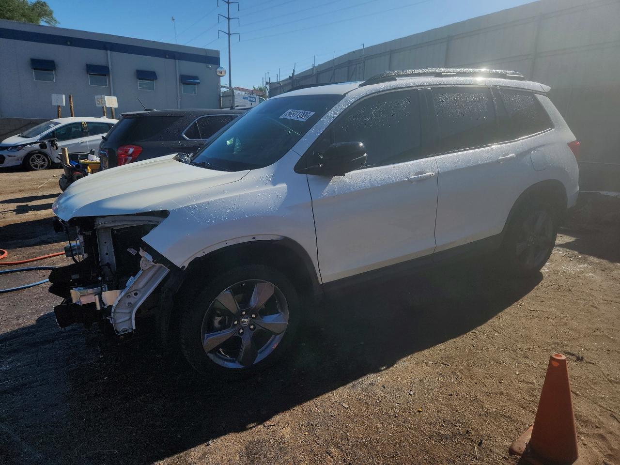 5FNYF8H98KB001274 · 2019 HONDA PASSPORT