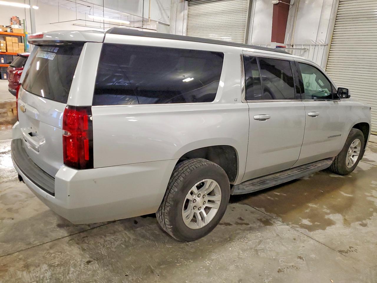 1GNSKHKC4KR387702 · 2019 CHEVROLET SUBURBAN · 3/13