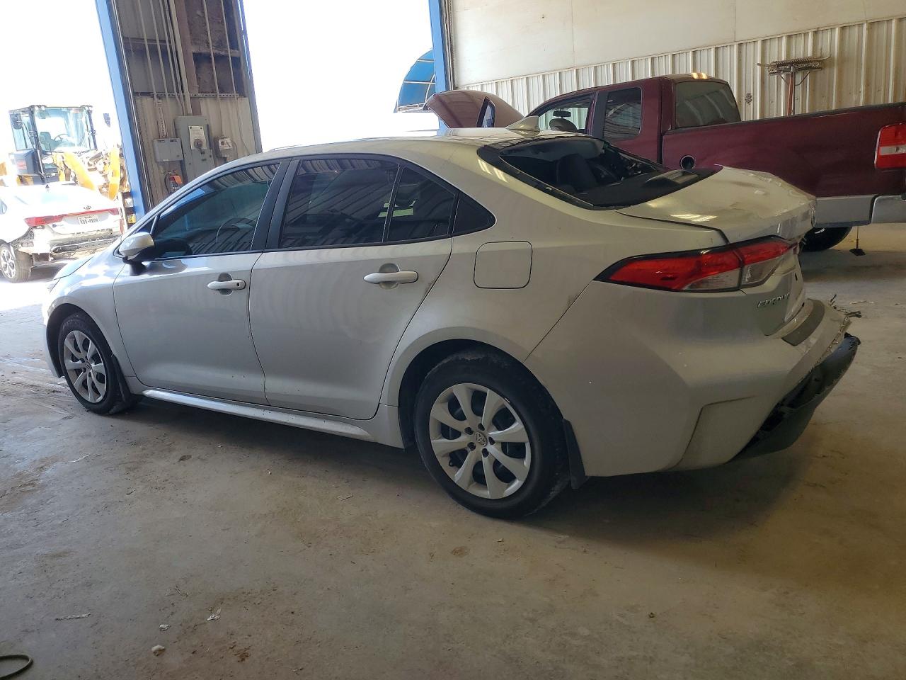 JTDBCMFE4SJ038323 · 2025 TOYOTA COROLLA HYBRID · 2/13