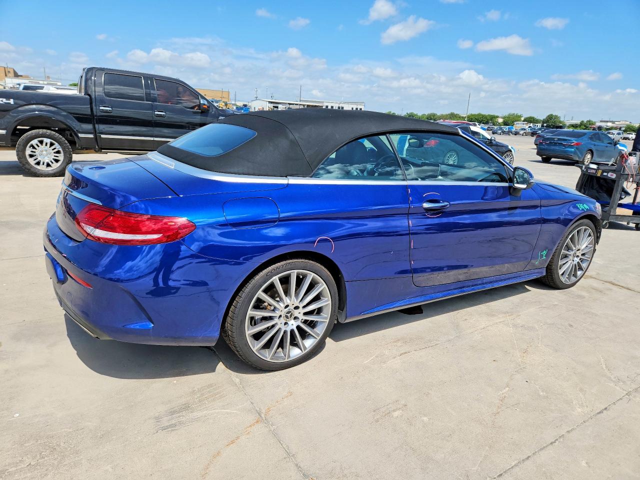 WDDWK4JB8JF598340 · 2018 MERCEDES-BENZ C · 3/12