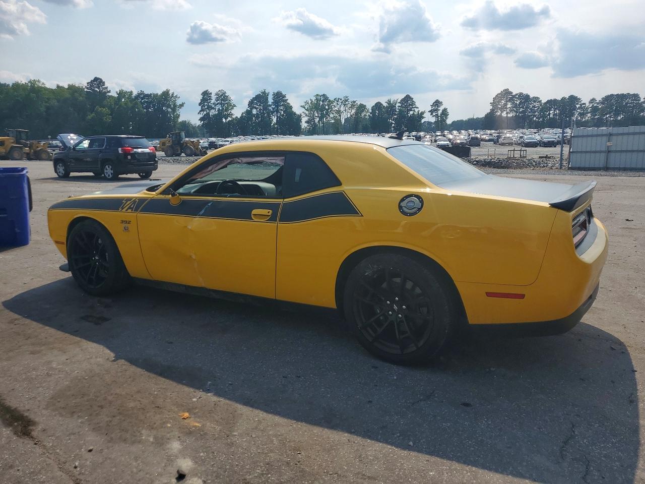 2C3CDZFJ8HH554906 · 2017 DODGE CHALLENGER · 2/12
