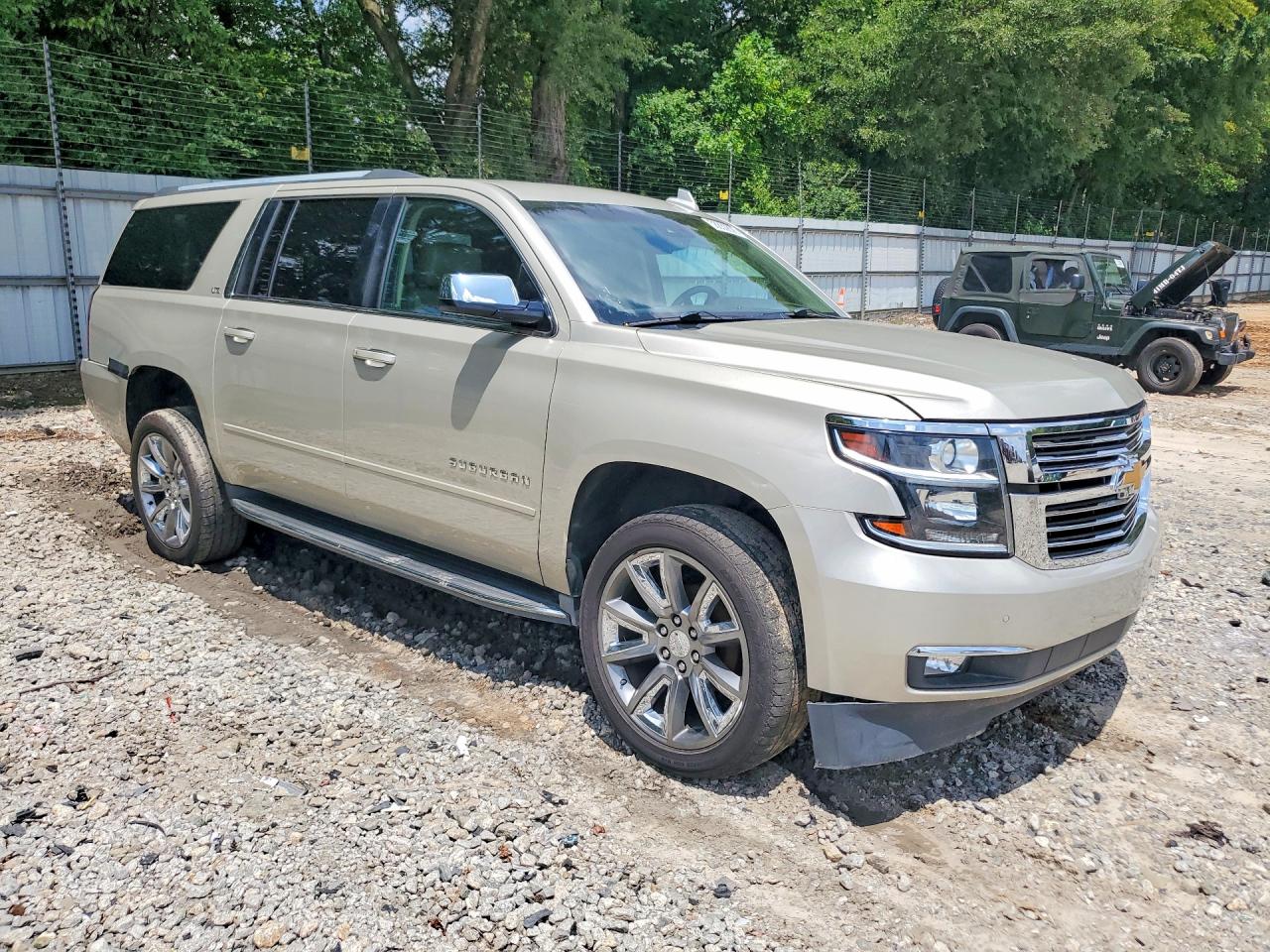 1GNSKJKC1GR421187 · 2016 CHEVROLET SUBURBAN · 4/14