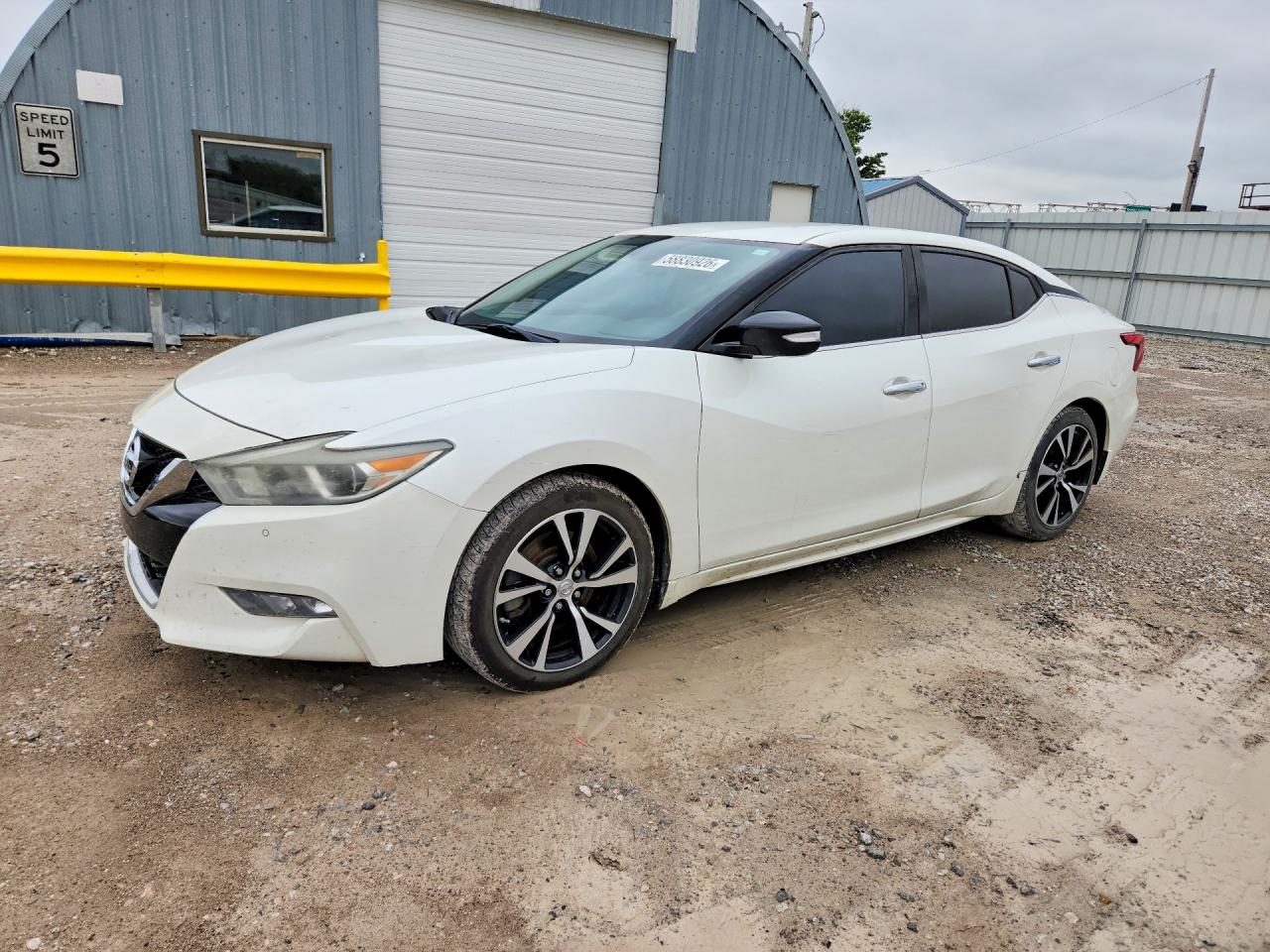 1N4AA6AP7JC401681 · 2018 NISSAN MAXIMA