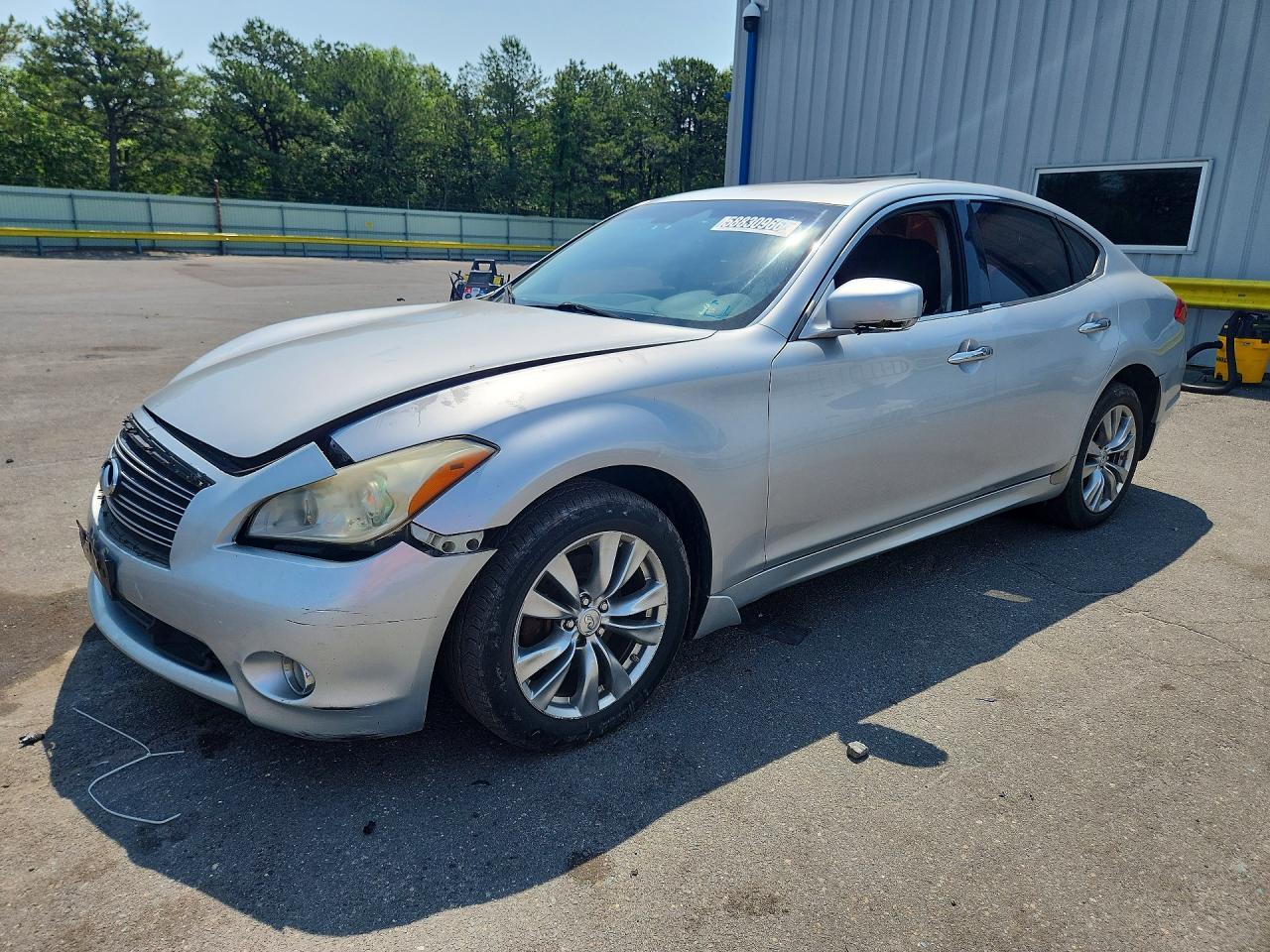 2012 INFINITI M37