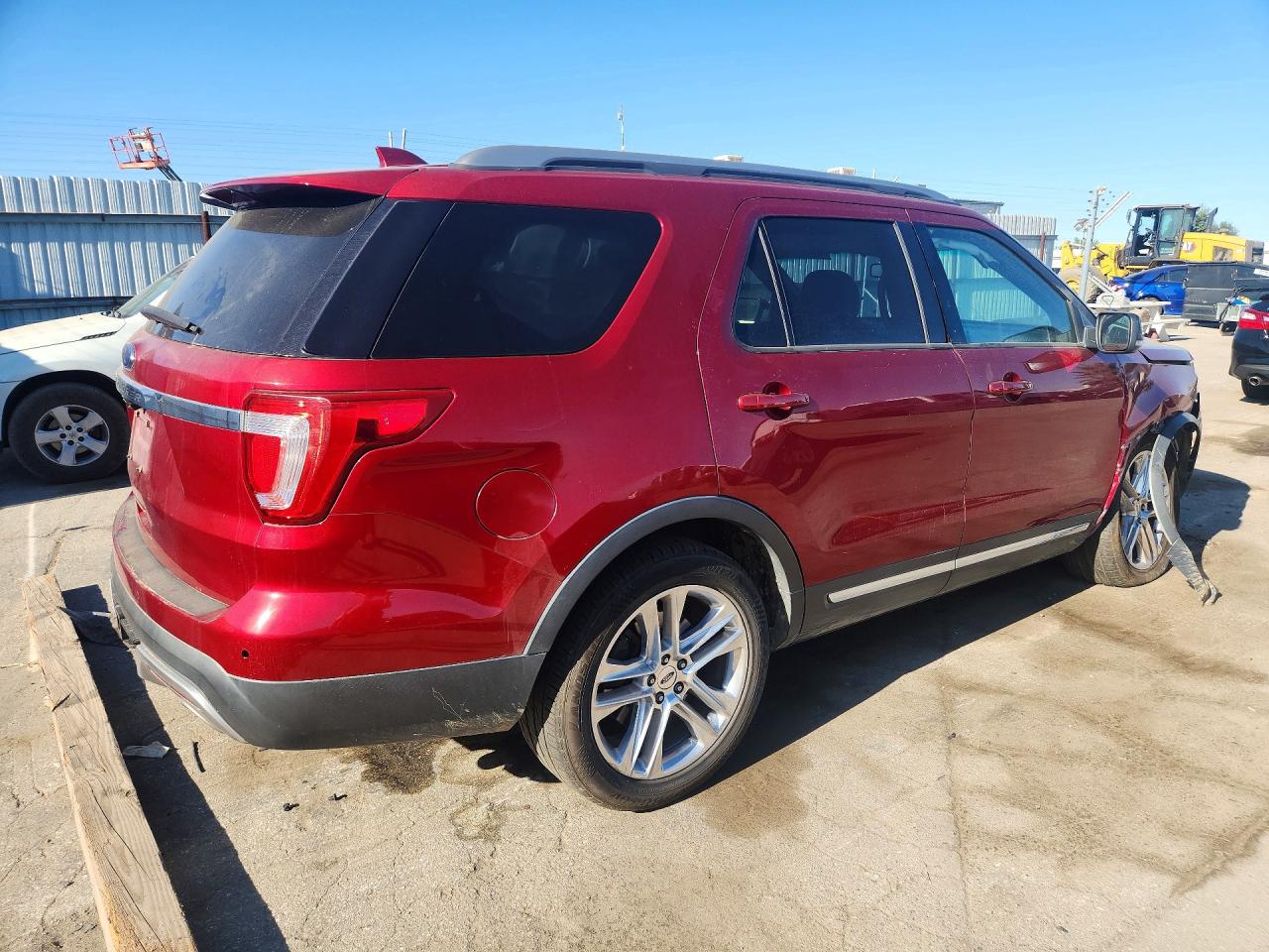 1FM5K7D80GGC34645 · 2016 FORD EXPLORER · 3/13