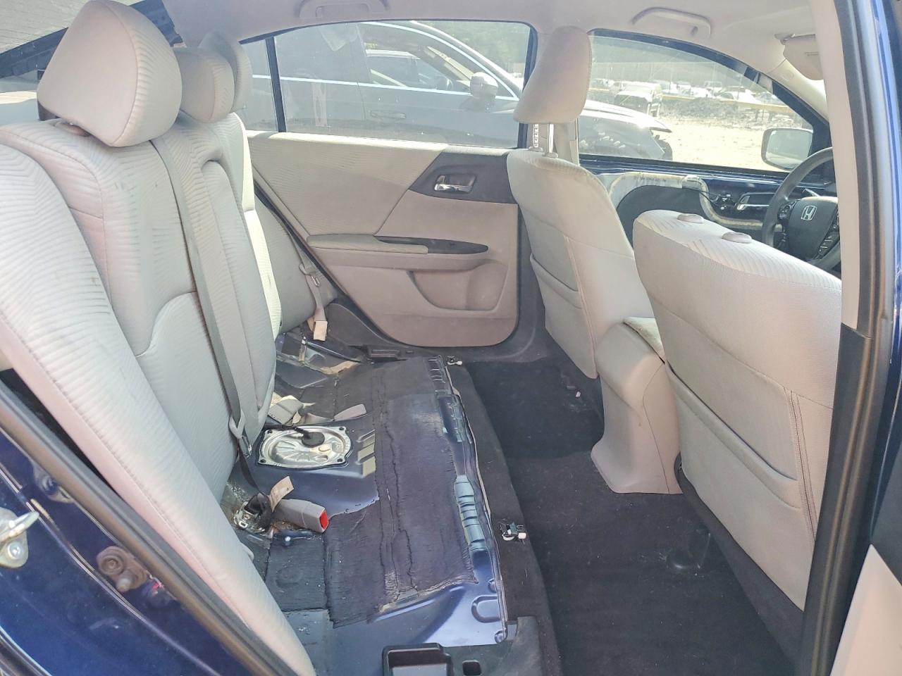 1HGCR2F42GA127704 · 2016 HONDA ACCORD · 10/12