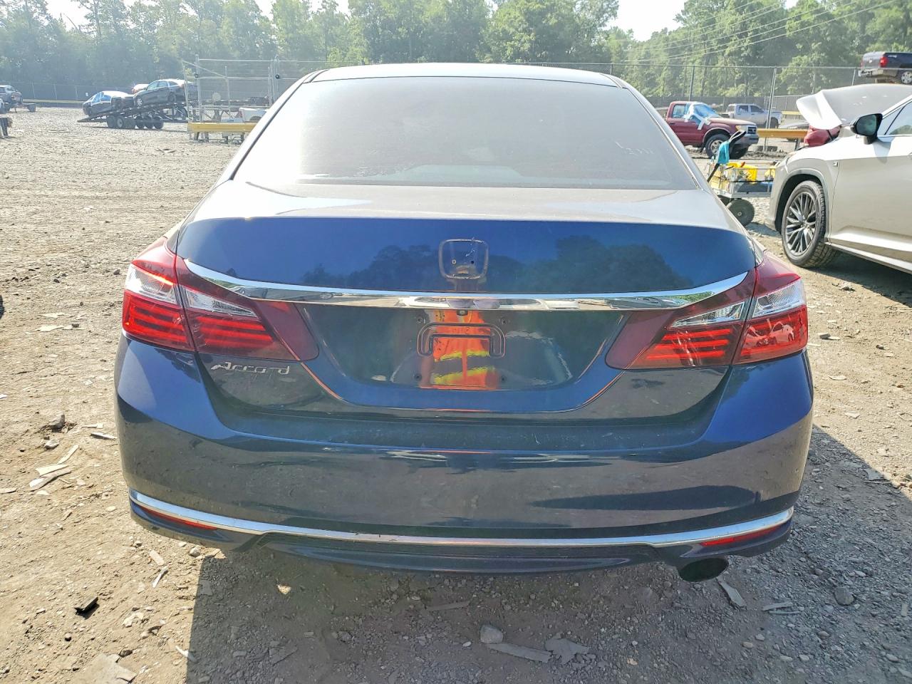 1HGCR2F42GA127704 · 2016 HONDA ACCORD · 6/12