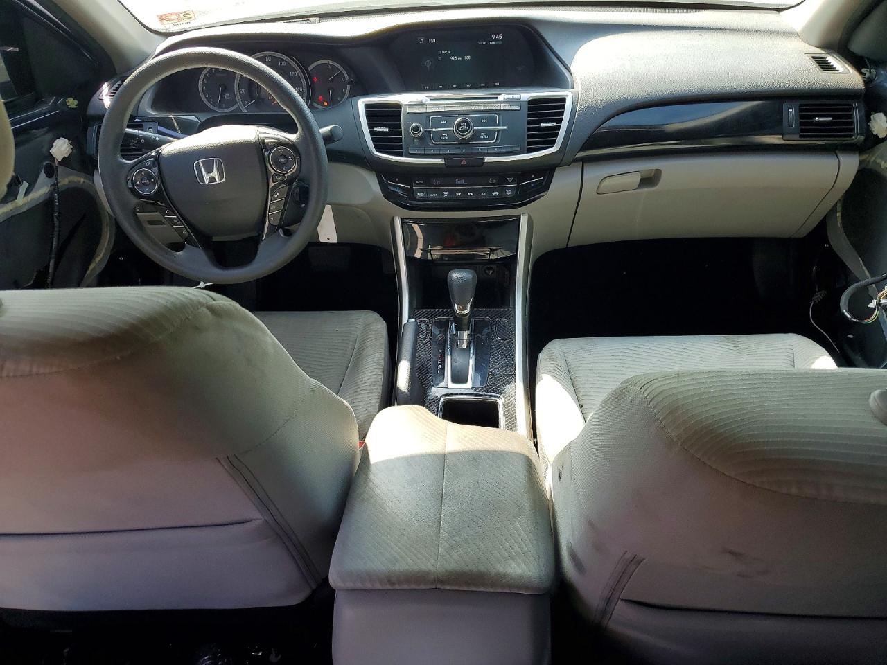 1HGCR2F42GA127704 · 2016 HONDA ACCORD · 8/12