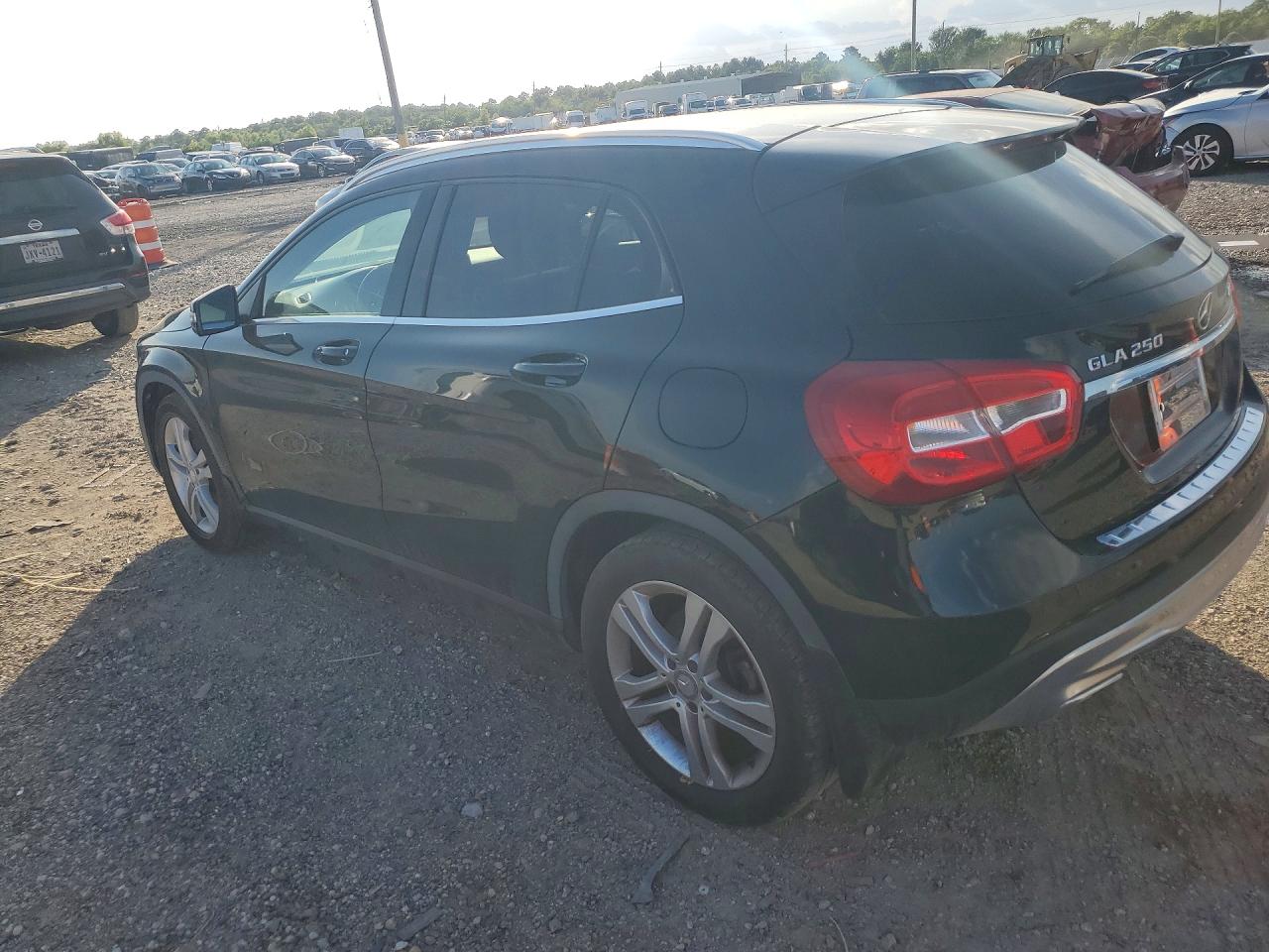WDCTG4GB1FJ110737 · 2015 MERCEDES-BENZ GLA · 2/12