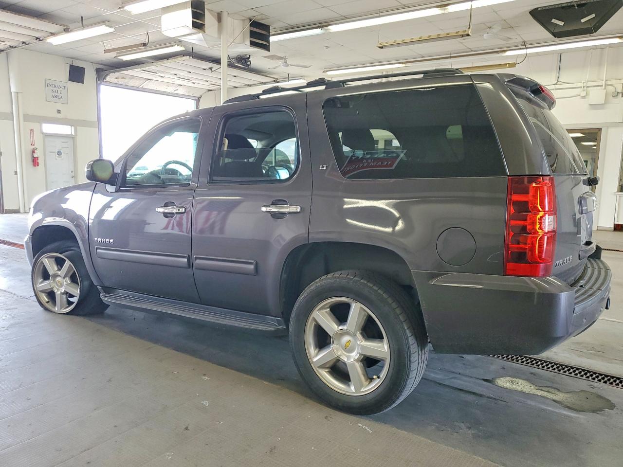 1GNUKBE01AR287546 · 2010 CHEVROLET TAHOE · 2/14