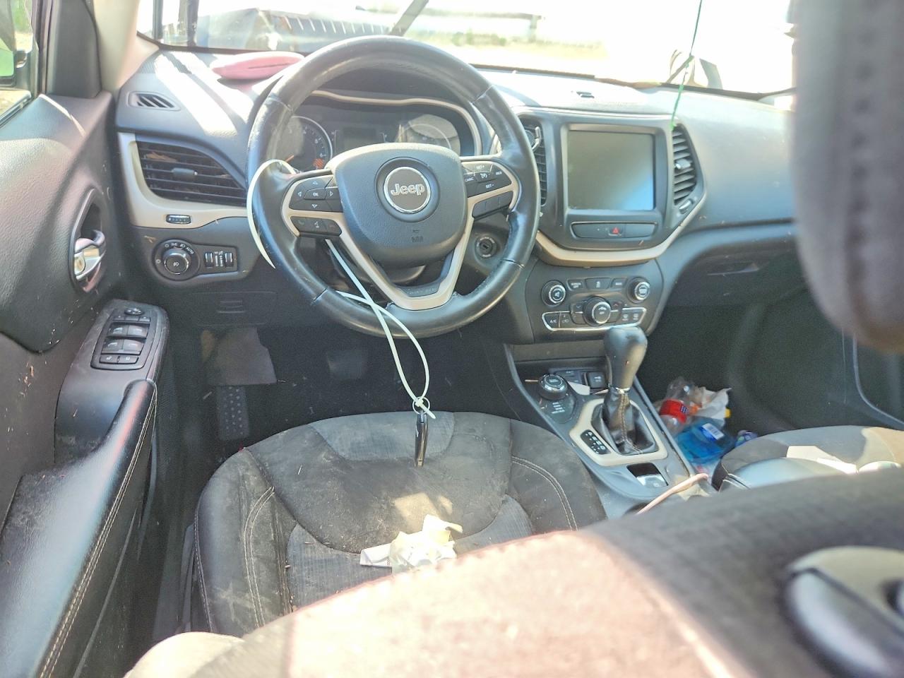 1C4PJMCB4FW793194 · 2015 JEEP CHEROKEE · 8/13