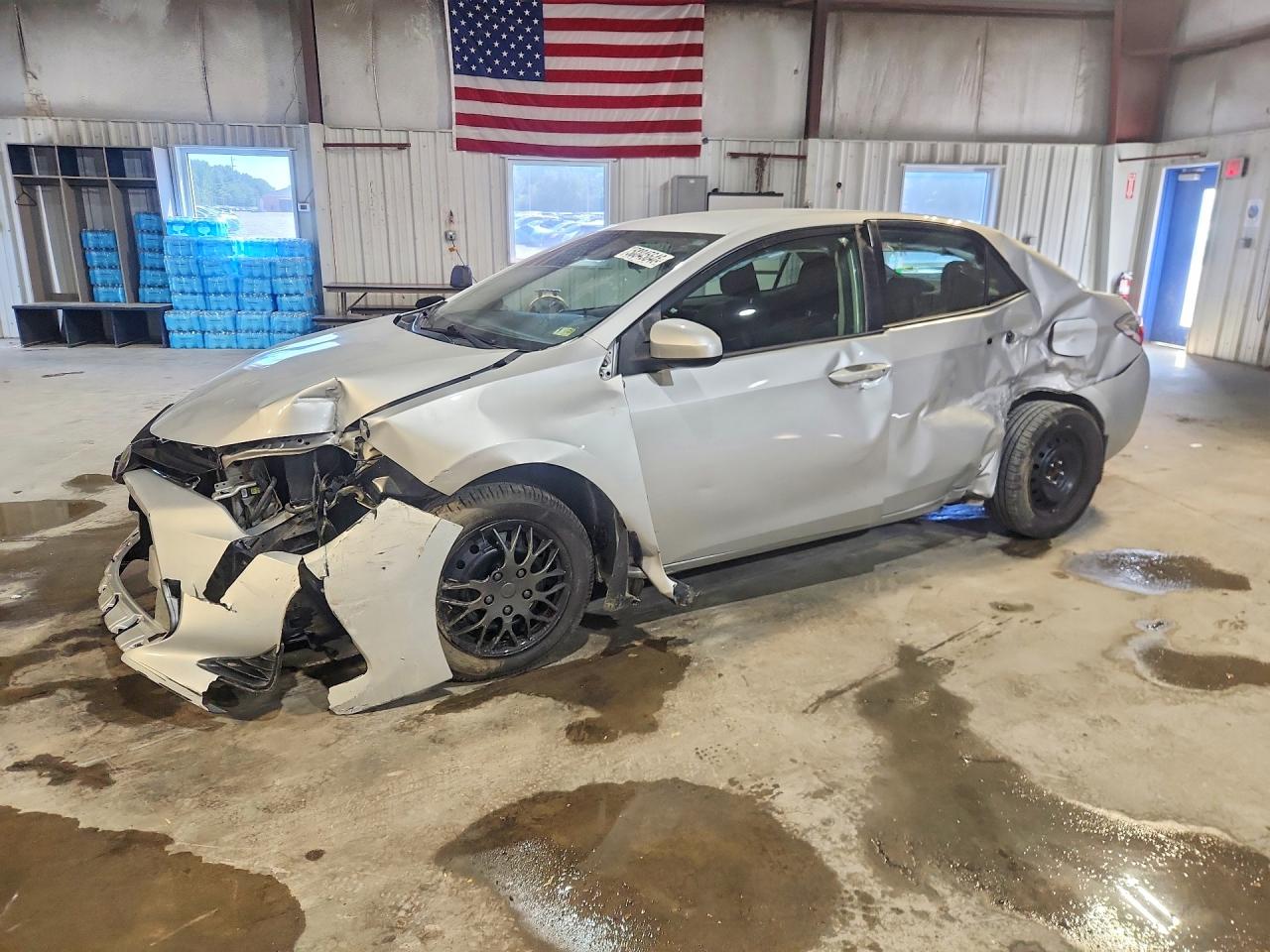 2T1BURHE5JC017420 · 2018 TOYOTA COROLLA