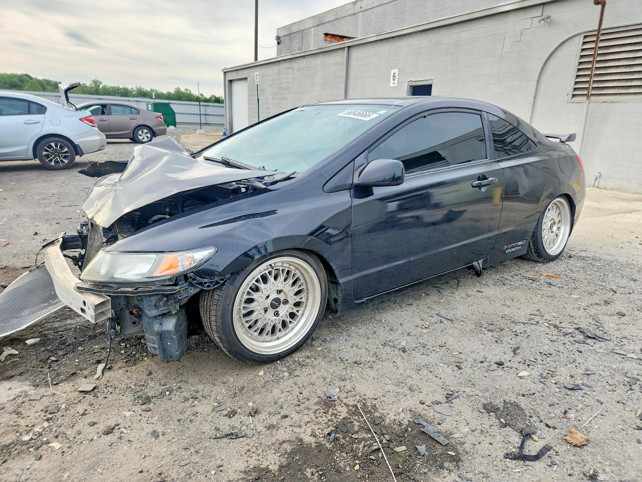 2HGFG2A50BH700189 · 2011 HONDA CIVIC
