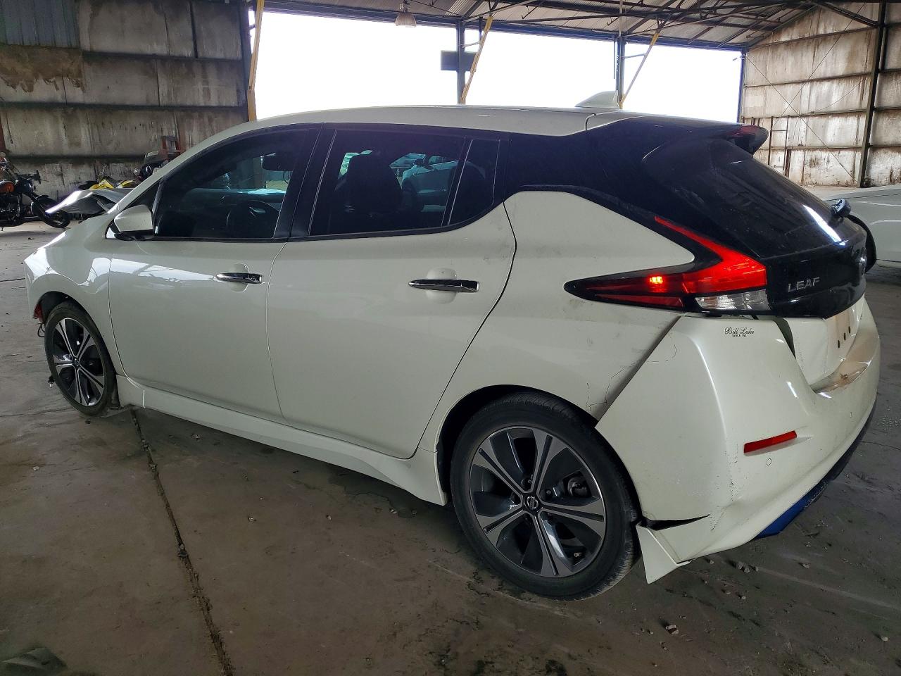 1N4AZ1CV0MC550039 · 2021 NISSAN LEAF · 2/13
