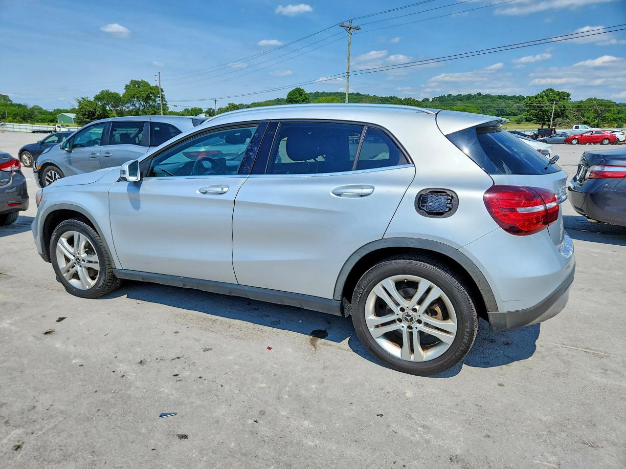 WDCTG4EB8KJ553559 · 2019 MERCEDES-BENZ GLA · 2/12