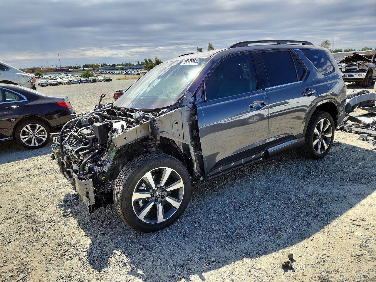 5FNYG1H85SB123764 · 2025 HONDA PILOT