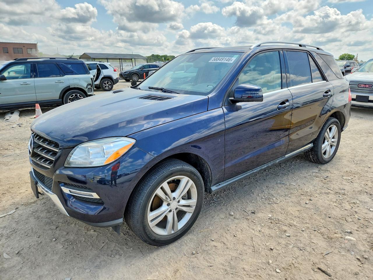 4JGDA5HB2FA449163 · 2015 MERCEDES-BENZ ML