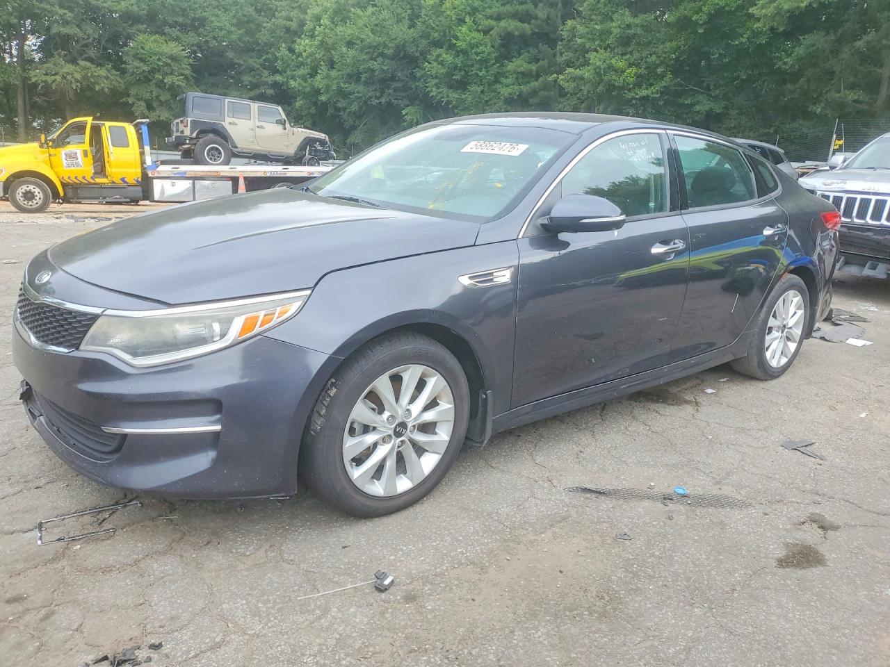 5XXGU4L35JG265643 · 2018 KIA OPTIMA