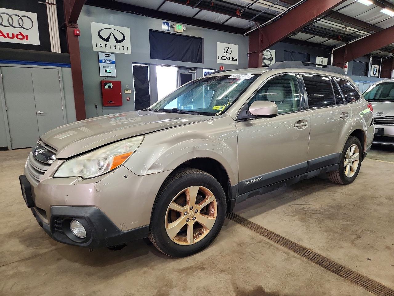 4S4BRBCC1E3222371 · 2014 SUBARU OUTBACK