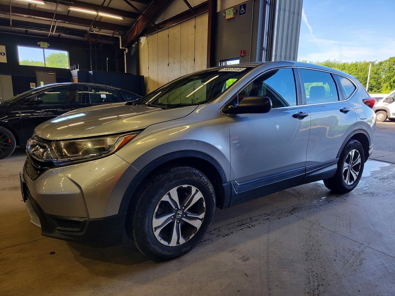 2HKRW6H3XJH201321 · 2018 HONDA CRV